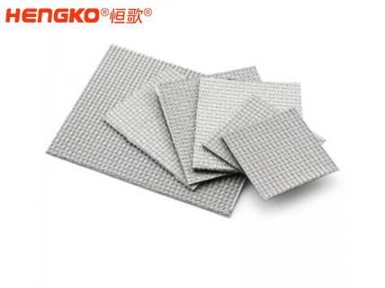 源頭廠家供應不銹鋼五層燒結(jié)網(wǎng)濾板耐腐蝕，應用于泥沙污水處理